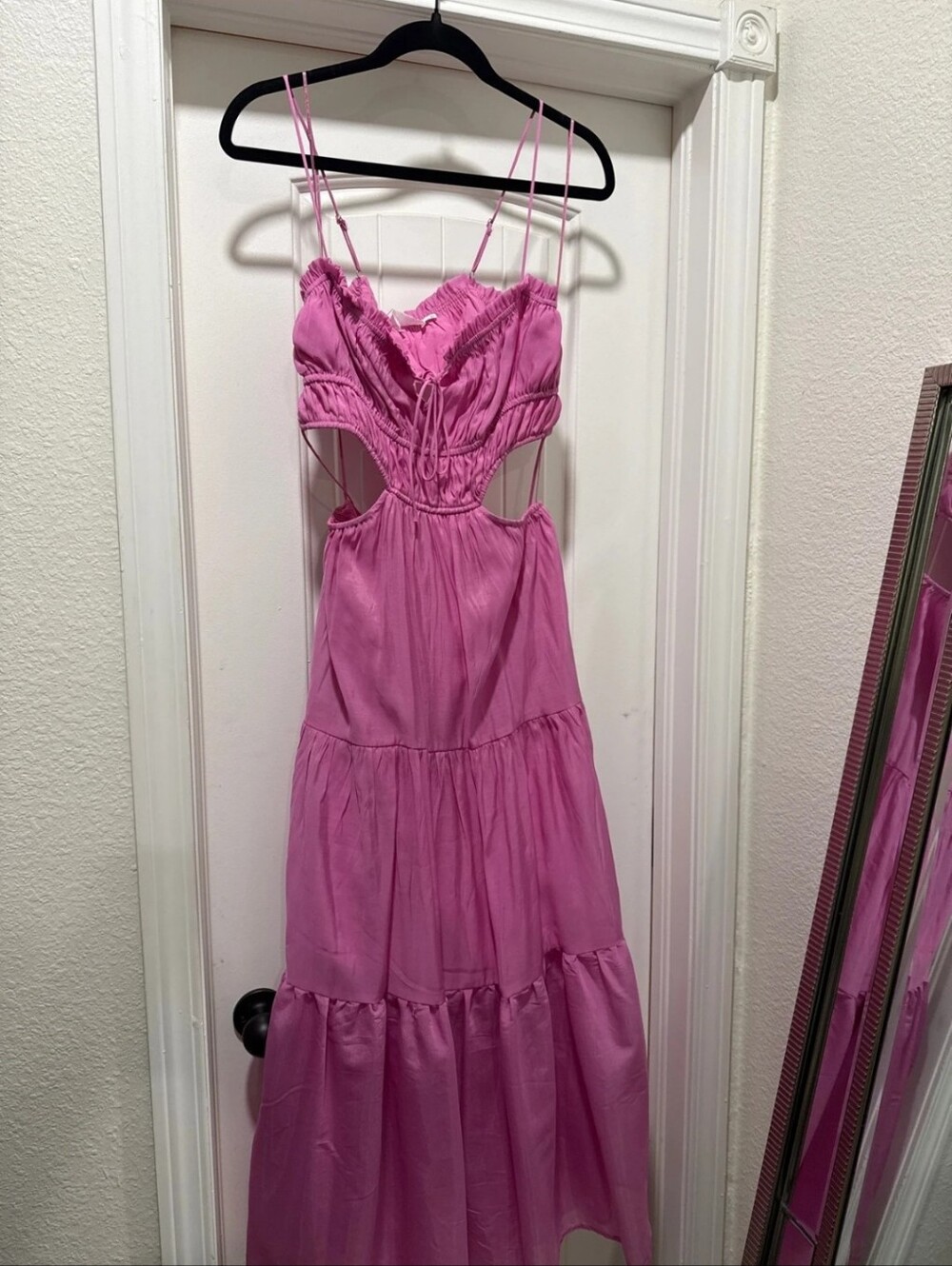 ASTR the Label Odina Smocked Cutout Tiered Maxi Dress NWT Size S - Picture 6 of 8